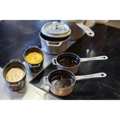 Staub Cazo 10 Cm, Hierro Fundido, Gris Grafito -Cocina Comercio 000011427