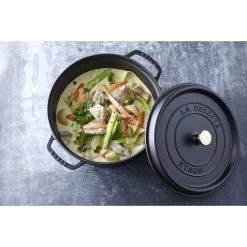Staub Cocotte 28 Cm, Redondo, Negro, Hierro Fundido 12 Staub Cocotte 28 Cm, Redondo, Negro, Hierro Fundido -Cocina Comercio 000017831