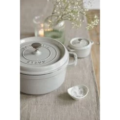 Staub Cocotte 22 Cm, Redondo, Blanco Trufa, Hierro Fundido -Cocina Comercio 000019744