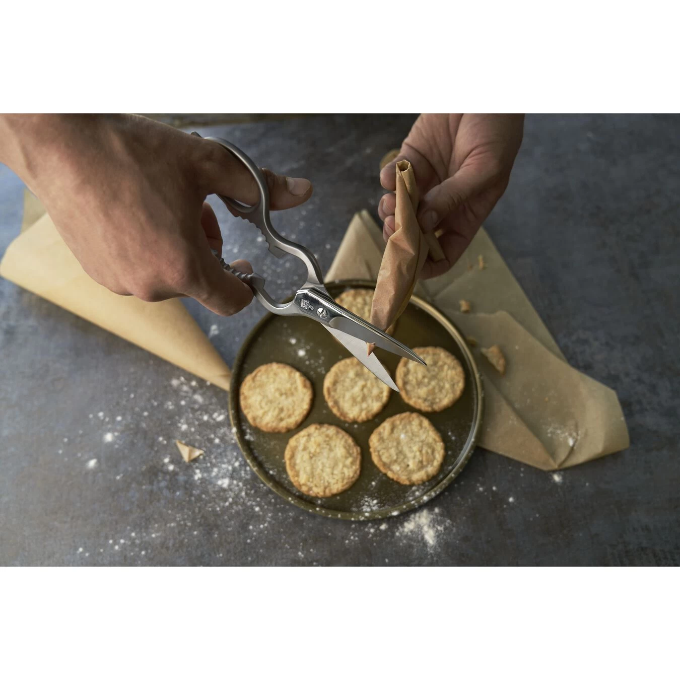 Zwilling Tijera Multiuso 20 Cm, Acero Inoxidable, Plata 6 Zwilling Tijera Multiuso 20 Cm, Acero Inoxidable, Plata - Imagen 4