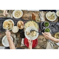 Staub Cocotte 28 Cm, Redondo, Cereza, Hierro Fundido -Cocina Comercio 424418232