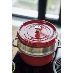 Staub Cocotte Con Vaporera 26 Cm, Redondo, Cereza, Hierro Fundido -Cocina Comercio 424418877