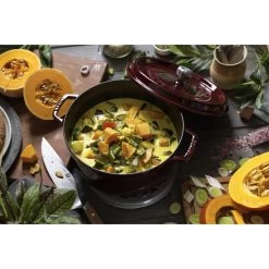 Staub Cocotte 26 Cm, Redondo, Granadina, Hierro Fundido -Cocina Comercio 424422049