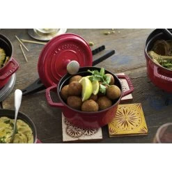 Staub Cocotte 22 Cm, Redondo, Cereza, Hierro Fundido -Cocina Comercio 750032472