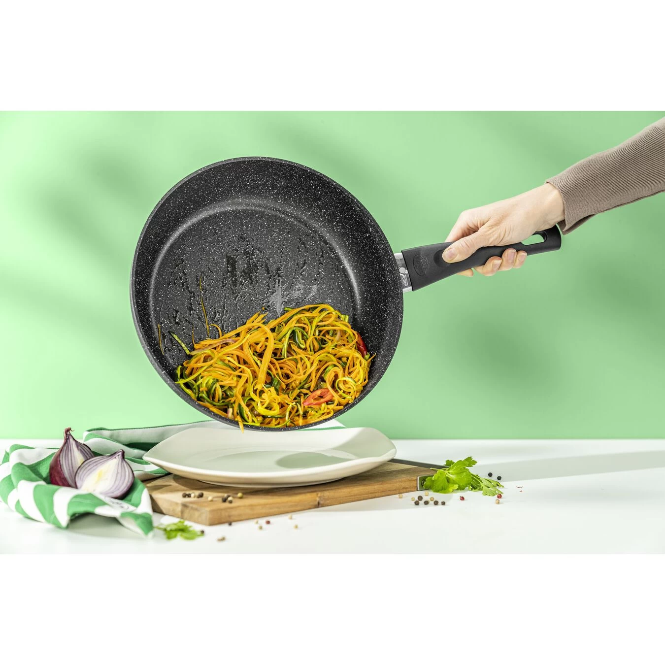 Ballarini Cazuela Con Tapa De Cristal 28 Cm, Aluminio 7 Ballarini Cazuela Con Tapa De Cristal 28 Cm, Aluminio - Imagen 5